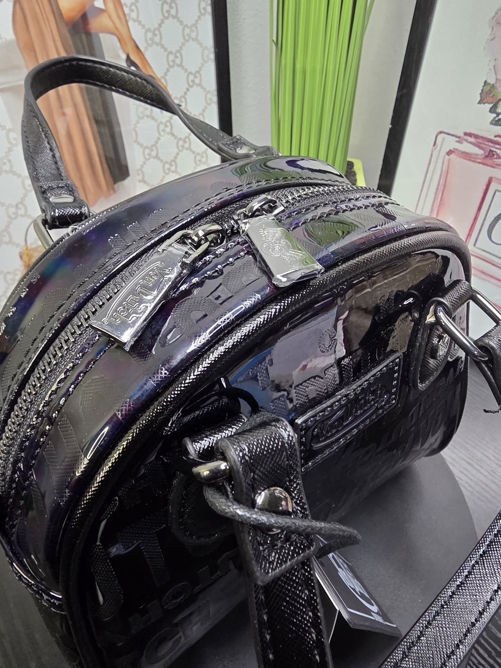 Von Dutch Black Patent Bag - Picture 4 of 6